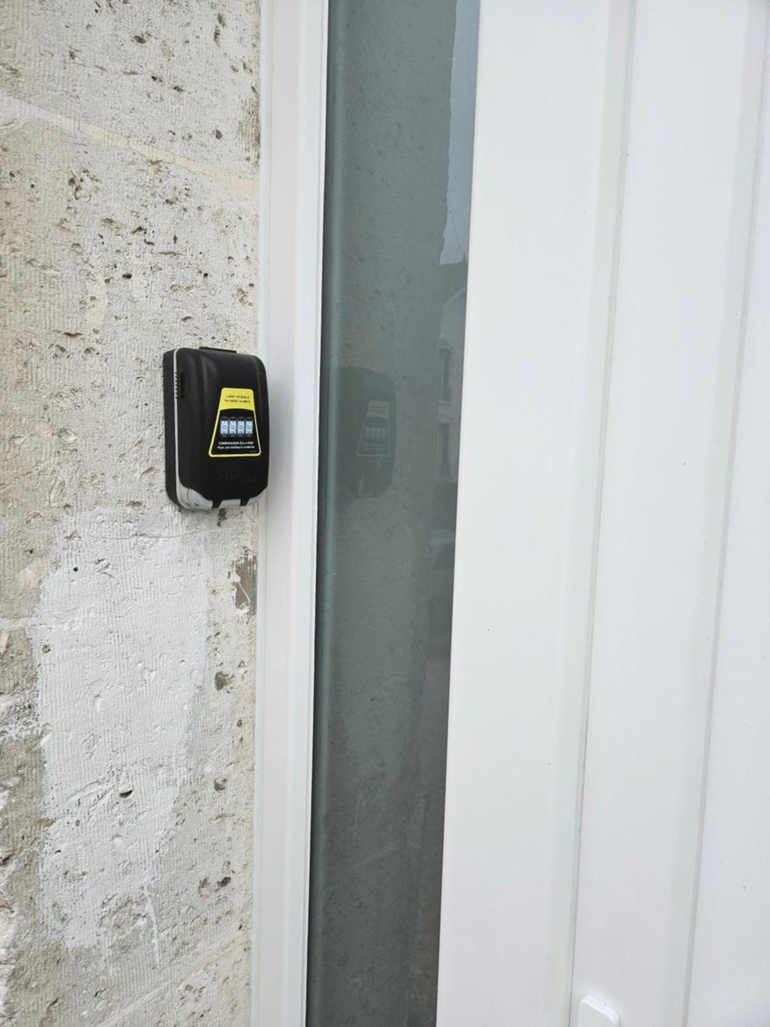 Sarl La Famille 2 Apartment Angouleme Luaran gambar