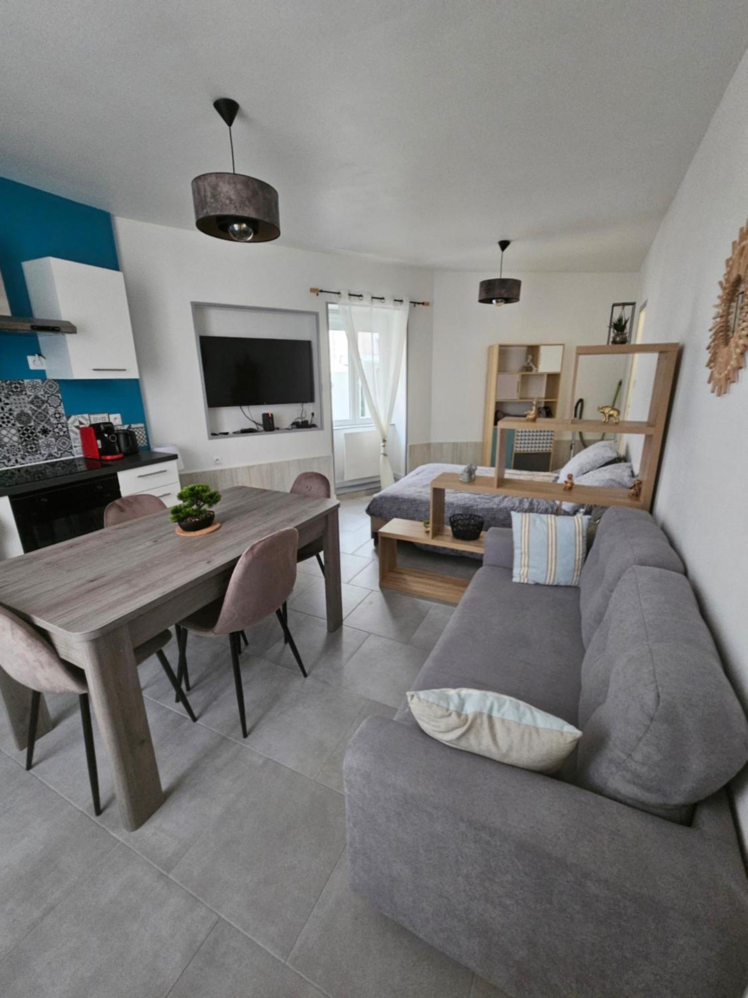 Sarl La Famille 2 Apartment Angouleme Luaran gambar